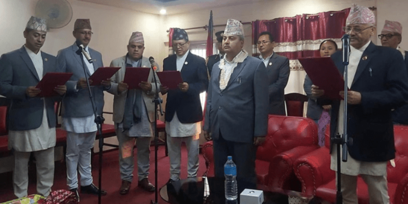 बागमतीमा एमालेका ४ मन्त्रीले लिए शपथ